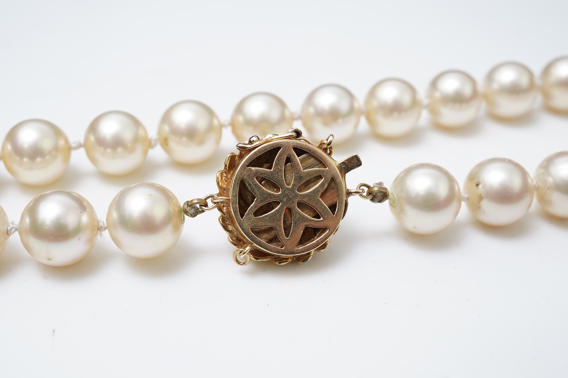 A simulant pearl, gold and sapphire necklace, 1960s